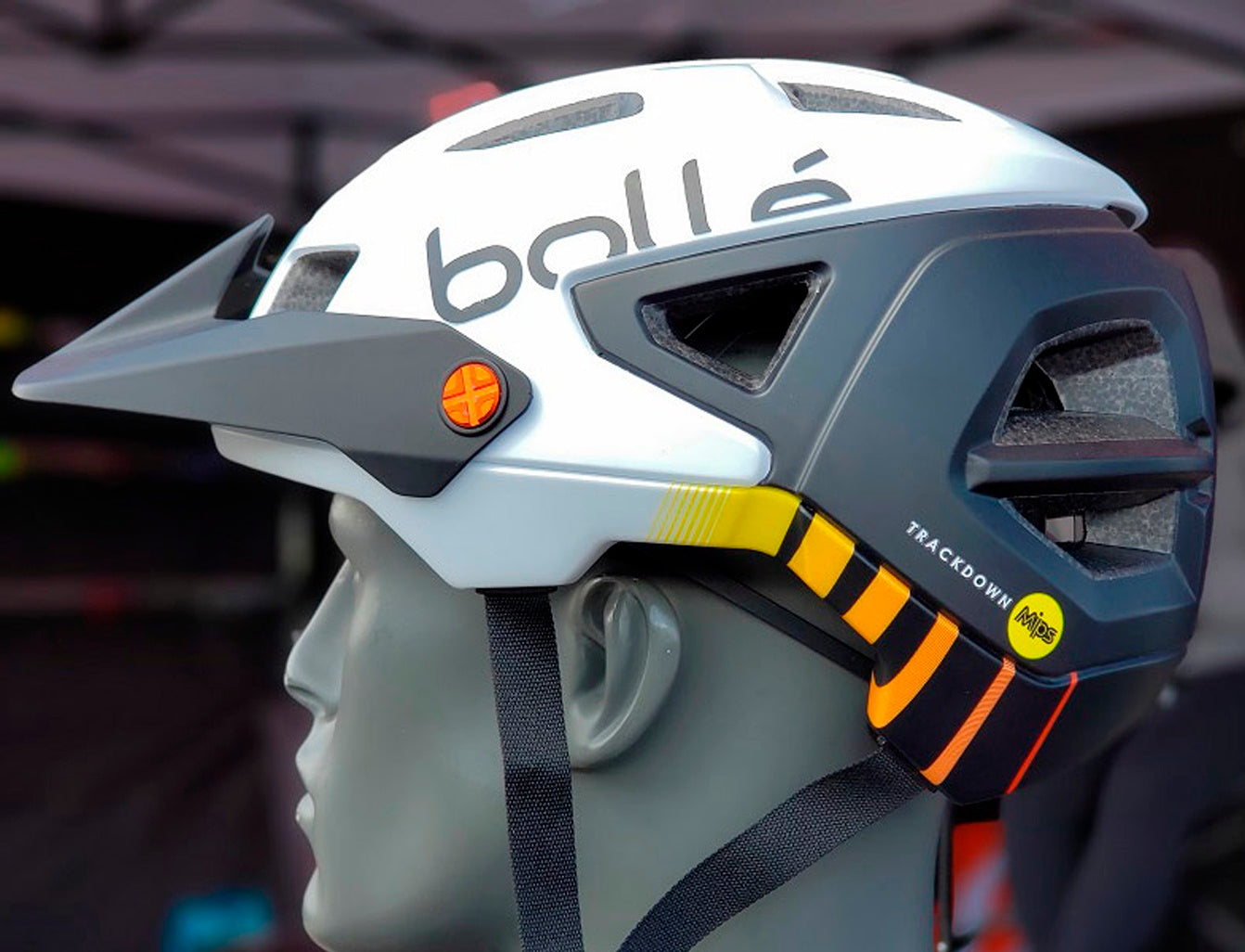 Casco Ciclismo De Montaña Bolle Trackdown mips Blanco Negro M 52-55cm