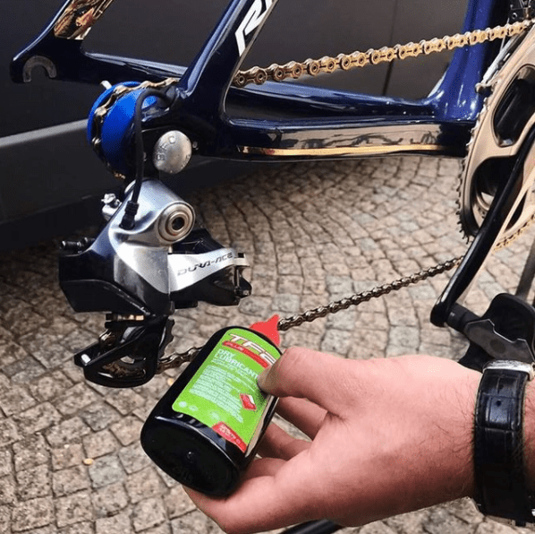 Combo Maquina Limpiadora de Cadena + Lubricante Weldtite Oferta