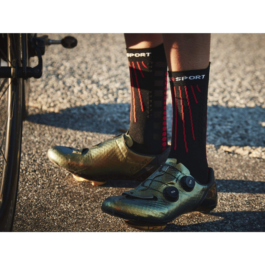 Compressport Medias de Compresión - Aero - negro/rojo