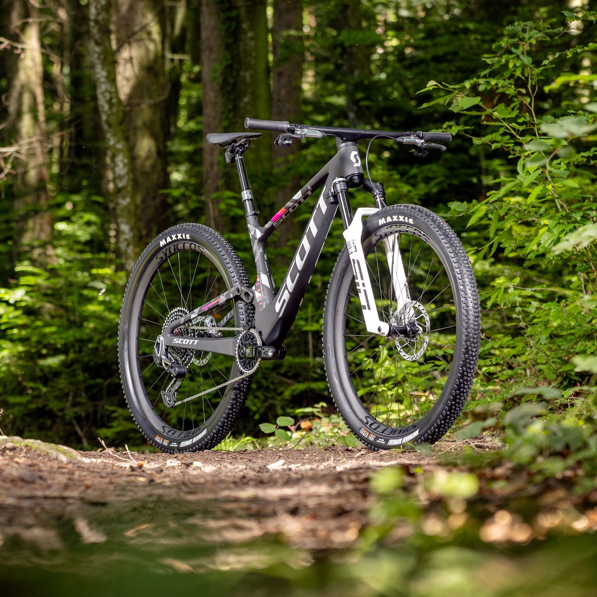 BICICLETA MTB SPARK RC WORLDCUP EVO 2025 C29 TM BLACK